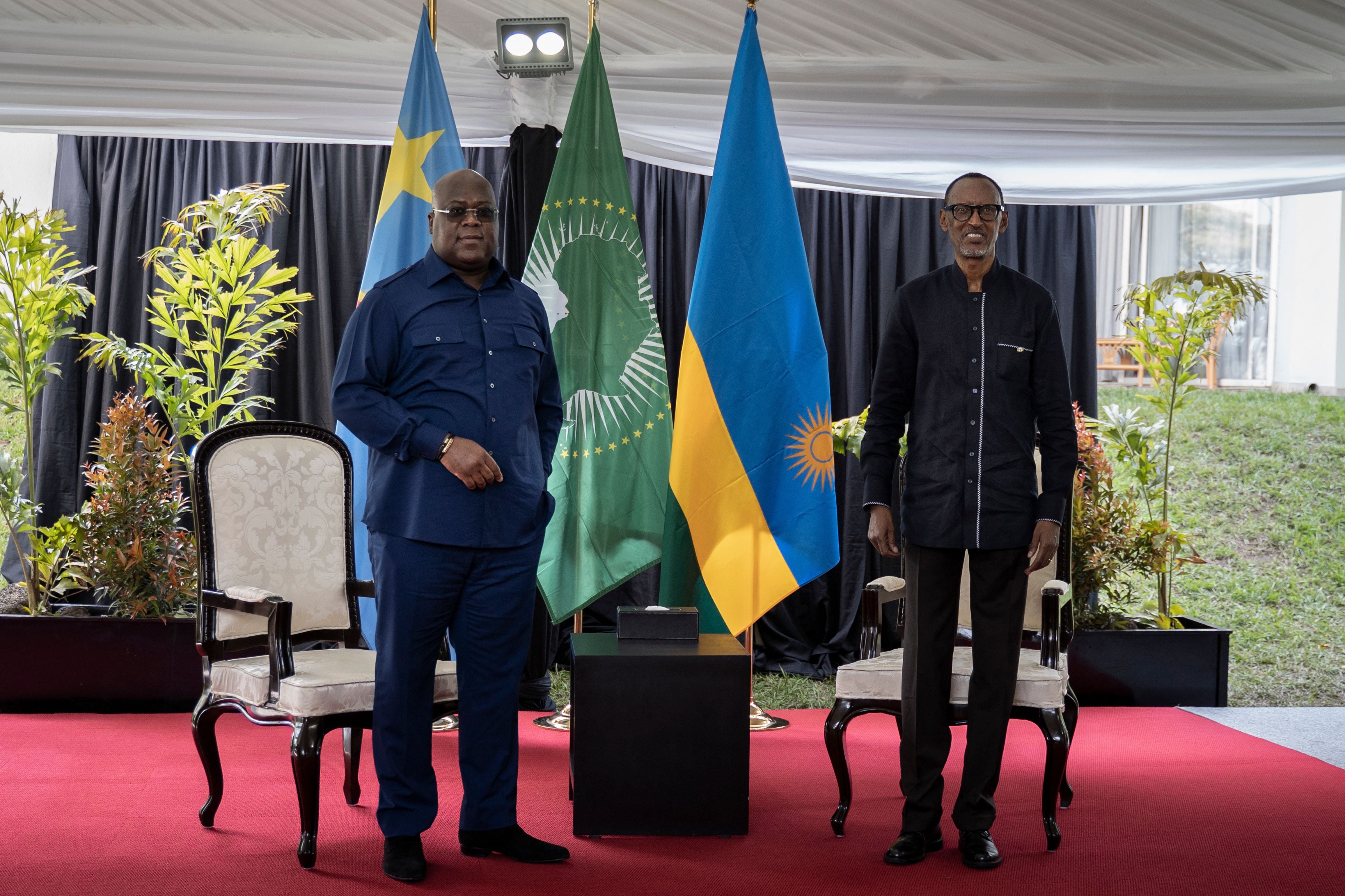 Democratic Republic of Congo President Felix Tshisekedi (L) and Rwandan President Paul Kagame at the Serena Hotel in Rubavu, Rwanda, on June 25, 2021. 