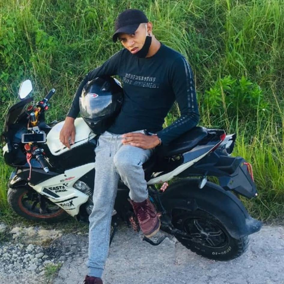 202110americas_cuba_RaylisFernandoMasabo