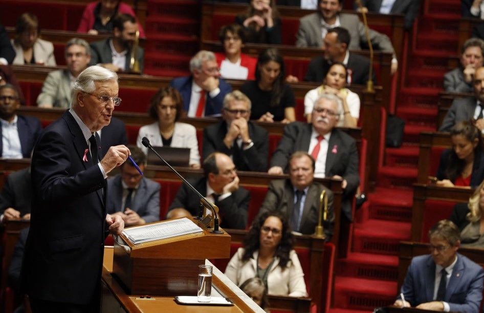 Le Premier ministre français Michel Barnier prononce sa déclaration de politique générale devant l'Assemblée nationale française à Paris, France, le 1er octobre 2024. 