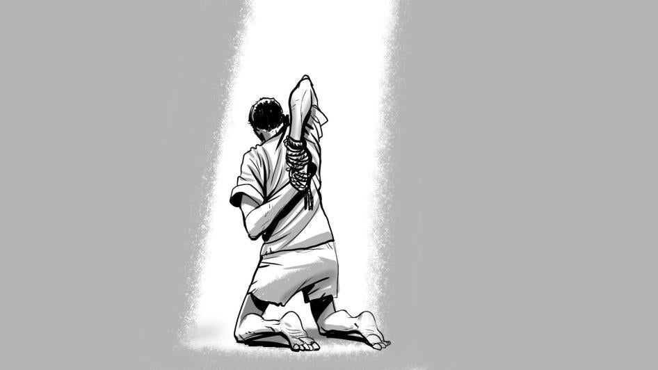 روى محمود أنه رأى معتقلا واحدا على  الأقل في وضعية "العقرب". قال إنه عنصر الأمن، ولكي يسبب المزيد من الألم، كان في بعض الأحيان يرفس المعتقل ليقع أرضا على ظهره، ثم يقف على كتفيه ليسحق يديه وذراعيه تحته. 