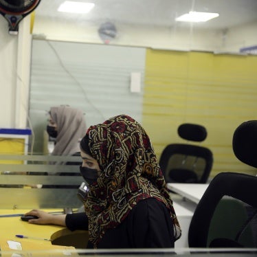 Women in their office 
